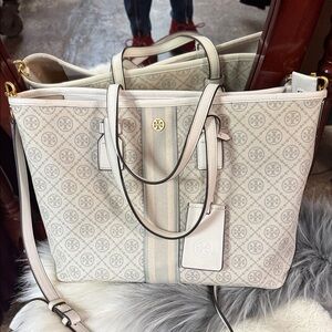 Tory Burch T Monogram Coated
Canvas Small Tote